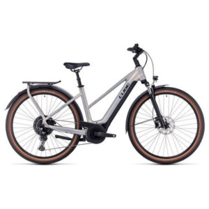 VTC électrique CUBE Touring Hybrid Pro 500 pearlysilvernblack Trapèze_Comparateur meilleur vélo électrique