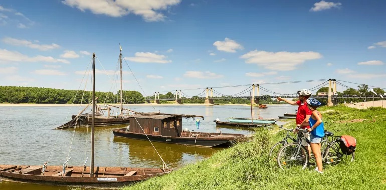 La Loire à Vélo : Une Épopée Française Entre Châteaux, Nature et Douceur de Vivre - Cyclotourisme 2 La Loire à vélo - meilleur vélo électrique - en-velo-simone.fr (2)