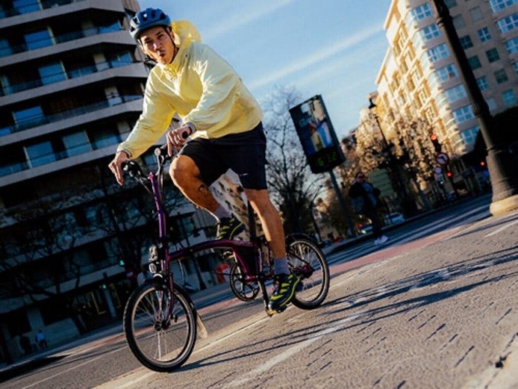 Brompton G Line City+ une nouvelle version plus urbaine - en-velo-simone.fr - meilleur vélo électrique