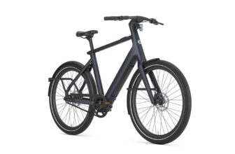 Vélo électrique urbain Gazelle Cayo C1 en couleur graphite, nouvelle génération de VAE inspirée de VanMoof et Cowboy