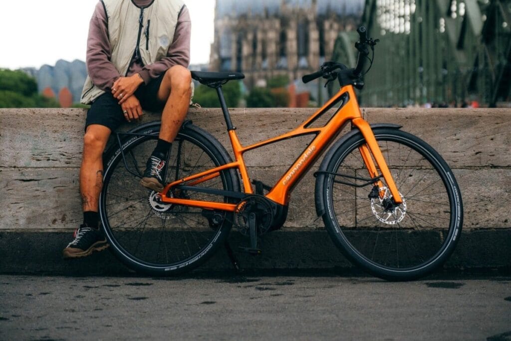 Cannondale FlyingV le vélo électrique carbone ultra léger - meilleur vélo électrique - en-velo-simone.fr