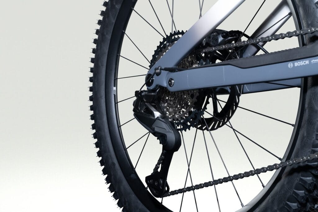 Lapierre Overvolt AM CF 10.8 - meilleur VTT électrique - en-velo-simone.fr