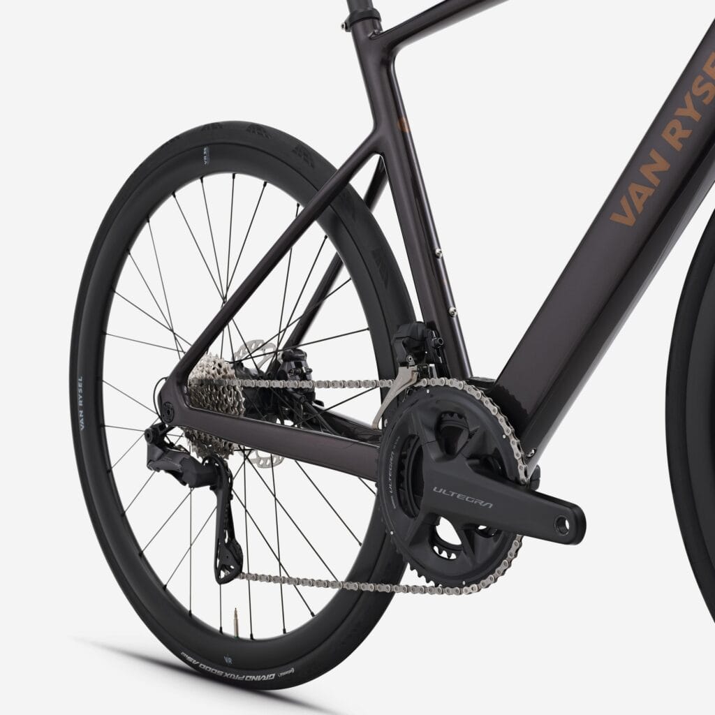Van Rysel E-EDR CF Ultegra Di2 - meilleur vélo de route electrique - en-velo-simone.fr