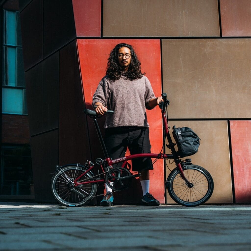 velo-pliant-electrique-brompton-electric-c-line-4-vitesses - meilleur vae pliant - en-velo-simone.fr