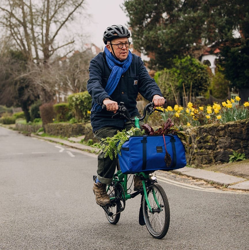 Votre vélo électrique sera-il encore autorisé demain en Europe ? - Actualité 2 velo-pliant-electrique-brompton-electric-c-line-4-vitesses - meilleur vae pliant - en-velo-simone.fr