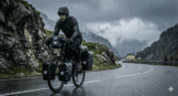 Comment gérer la pluie en voyage à vélo ?