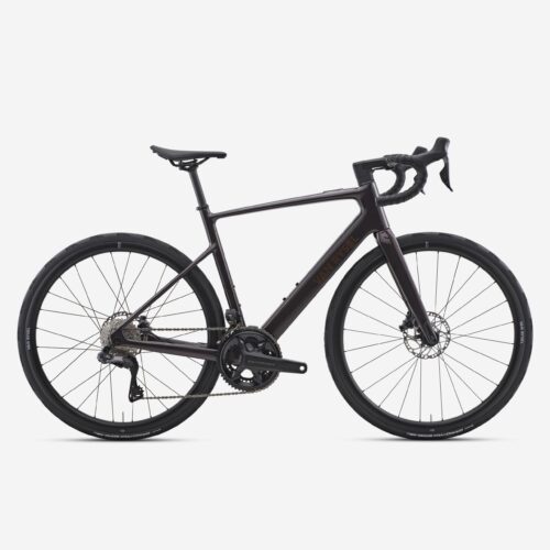 Van Rysel E-EDR CF Ultegra Di2 : le vélo de route électrique premium de Decathlon